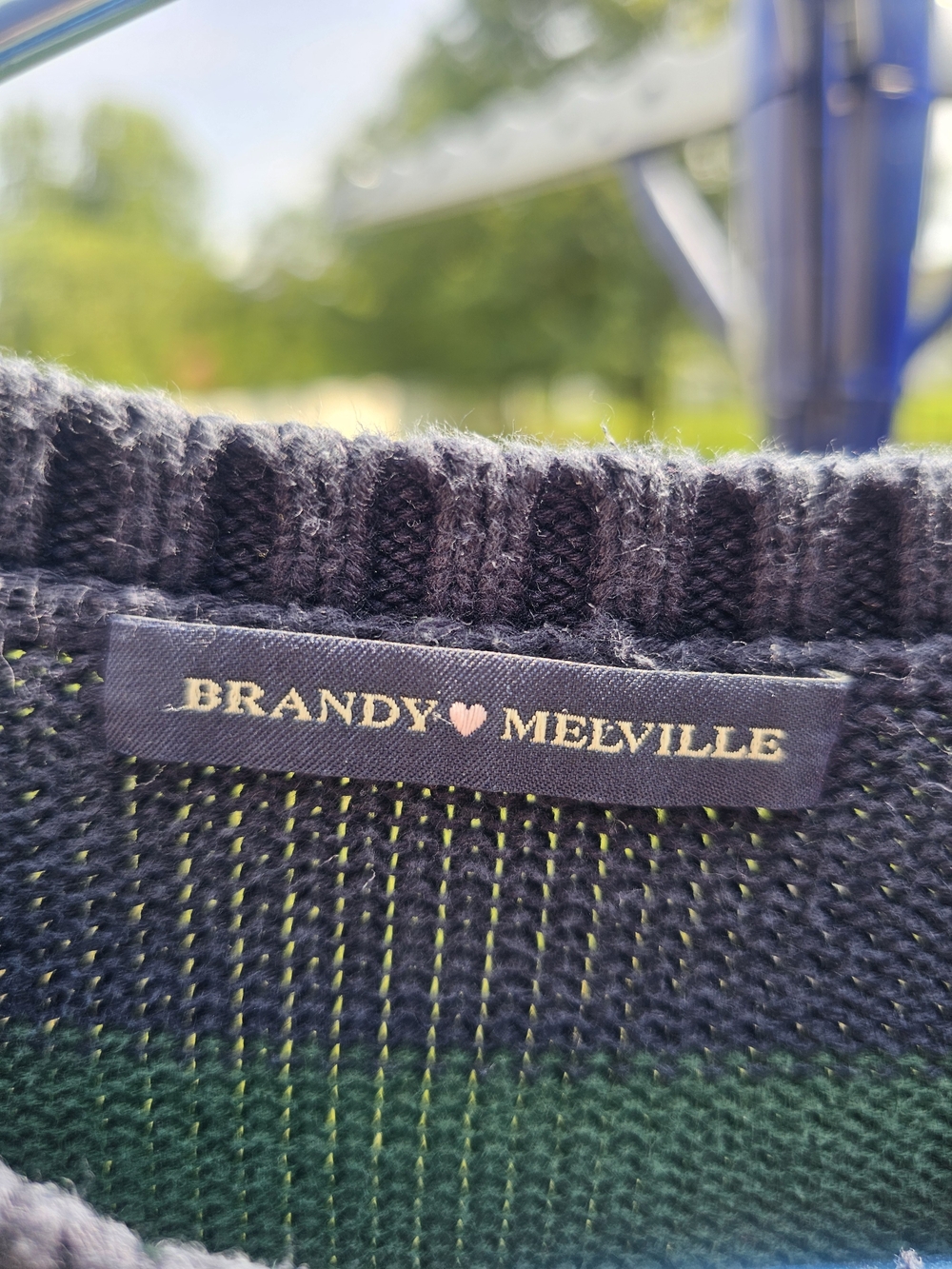 Brandy Melville - Women's Green & Navy Striped Crewneck Sweater - Picture 2 of 3